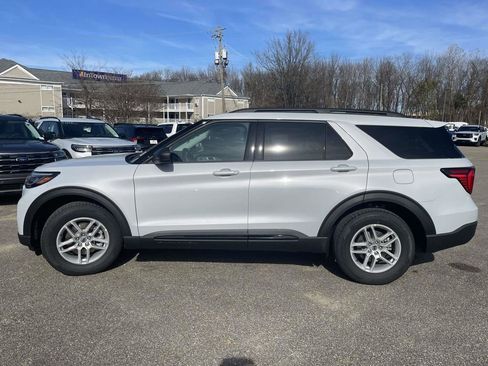 New 2026 Ford Explorer Active RWD image 6