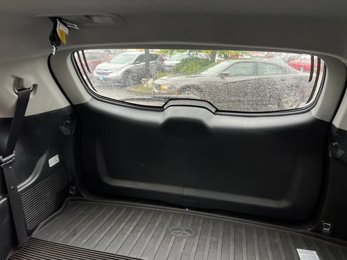 Used 2019 Toyota Highlander SE AWD/4WD image 13