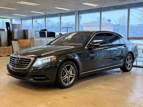 Used 2016 Mercedes-Benz S 550 4MATIC Sedan image 3