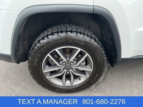 Used 2022 Jeep Grand Cherokee Limited AWD/4WD image 6