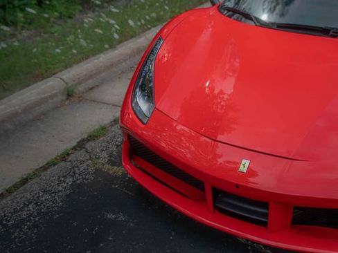 Used 2018 Ferrari 488 Spider RWD image 37