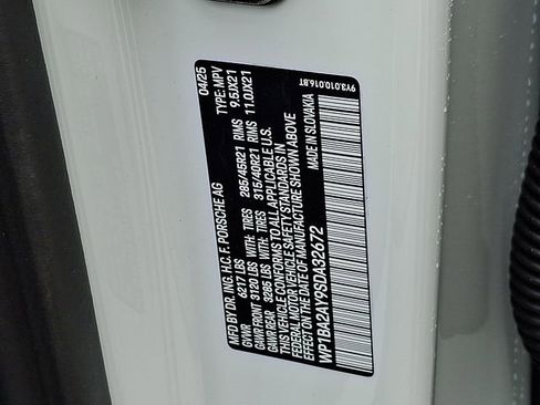 New 2025 Porsche Cayenne Coupe image 21