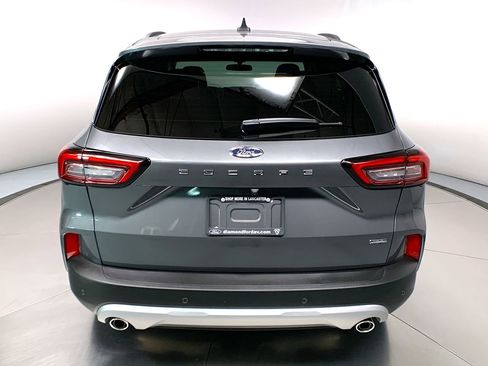 Used 2024 Ford Escape SE image 36