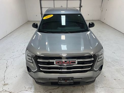 Used 2025 GMC Terrain Elevation FWD image 7