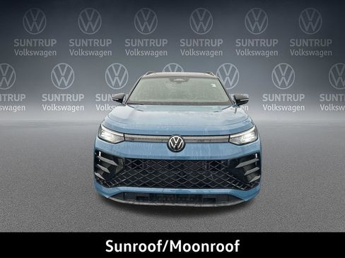 New 2026 Volkswagen Tiguan SE R-Line AWD/4WD image 8
