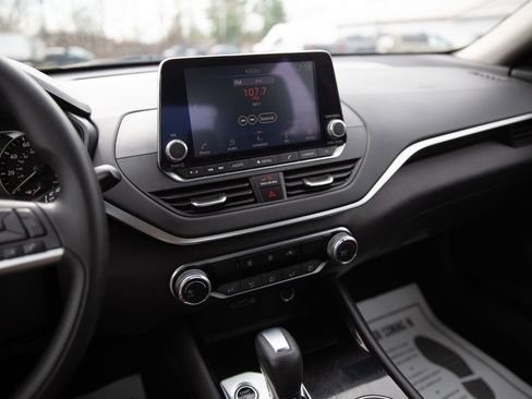 Used 2021 Nissan Altima 2.5 SV image 12