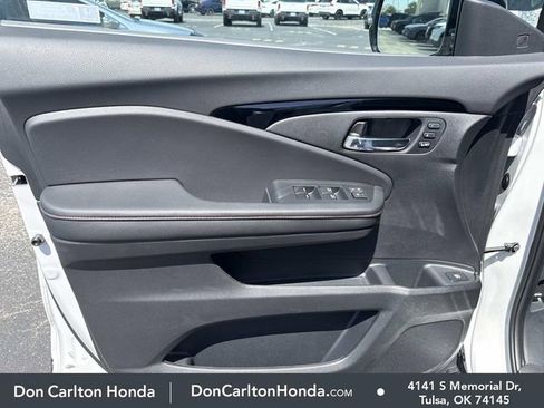 New 2026 Honda Ridgeline Black Edition image 10