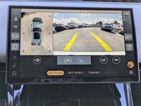 Used 2024 Land Rover Range Rover Sport Dynamic SE image 22