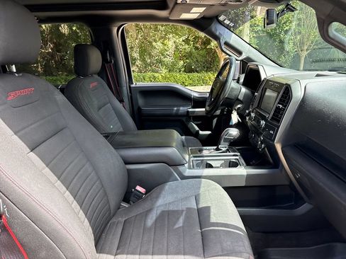 Used 2019 Ford F150 XLT w/ Equipment Group 302A Luxury AWD/4WD image 29