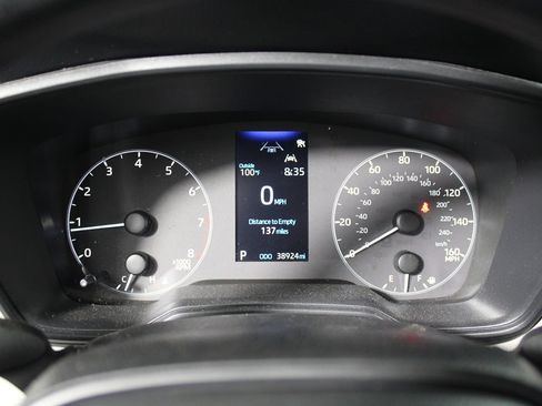 Used 2025 Toyota Corolla Cross L FWD image 11