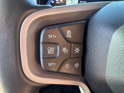 Used 2023 Ford Bronco Wildtrak AWD/4WD image 13