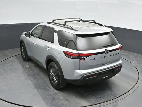 Used 2024 Nissan Pathfinder SV w/ Black Appearance Package image 44