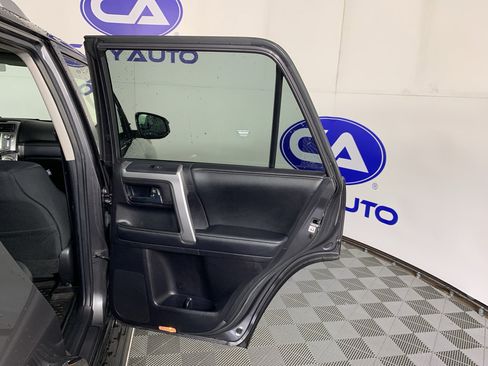 Used 2014 Toyota 4Runner SR5 RWD image 36