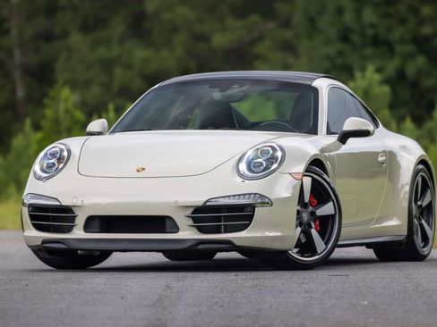 Used 2014 Porsche 911 Carrera S image 2