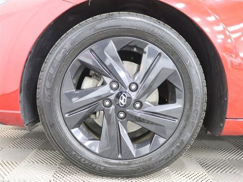 Used 2021 Hyundai Elantra SEL w/ Convenience Package image 37