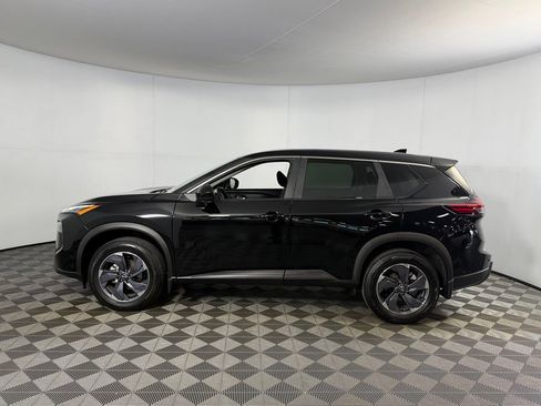 Used 2026 Nissan Rogue SV FWD image 9