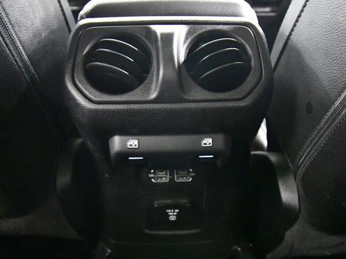 Used 2021 Jeep Wrangler Unlimited Sahara w/ Dual Top Group AWD/4WD image 16