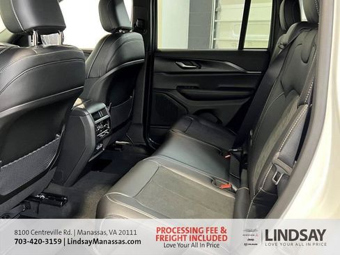 New 2025 Jeep Grand Cherokee Altitude image 22
