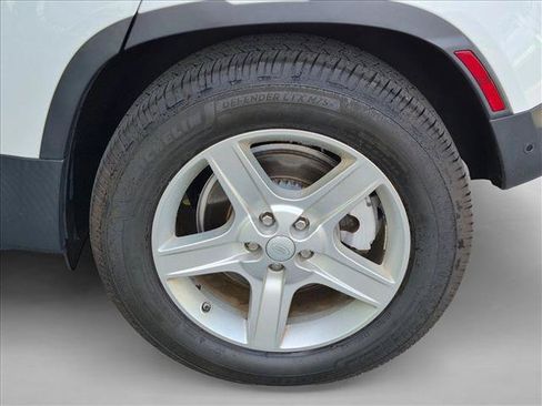 Used 2020 Land Rover Defender 110 SE AWD/4WD image 20