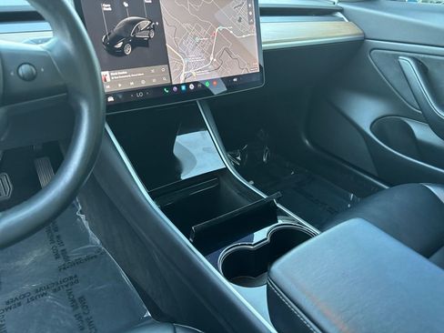 Used 2019 Tesla Model 3 image 20