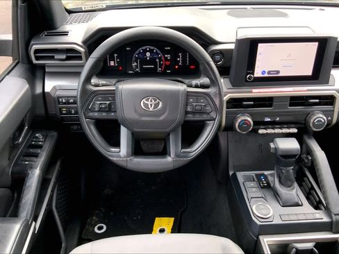 Used 2025 Toyota Tacoma SR5 image 5