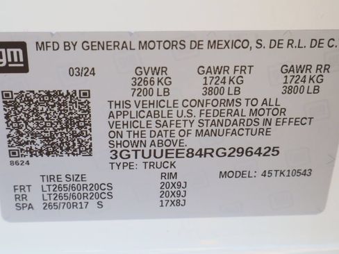Used 2024 GMC Sierra 1500 AT4 w/ Technology Package AWD/4WD image 34