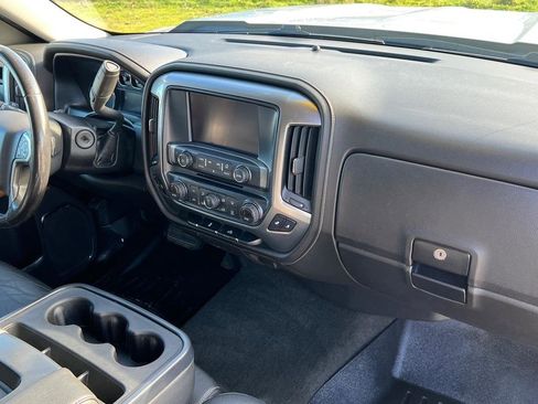 Used 2017 Chevrolet Silverado 1500 LTZ image 39