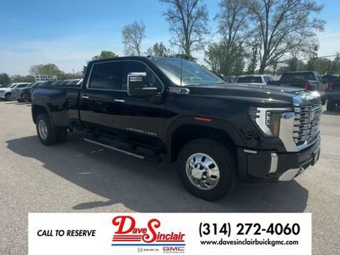 New 2026 GMC Sierra 3500 Denali w/ Denali Reserve Package AWD/4WD image 2
