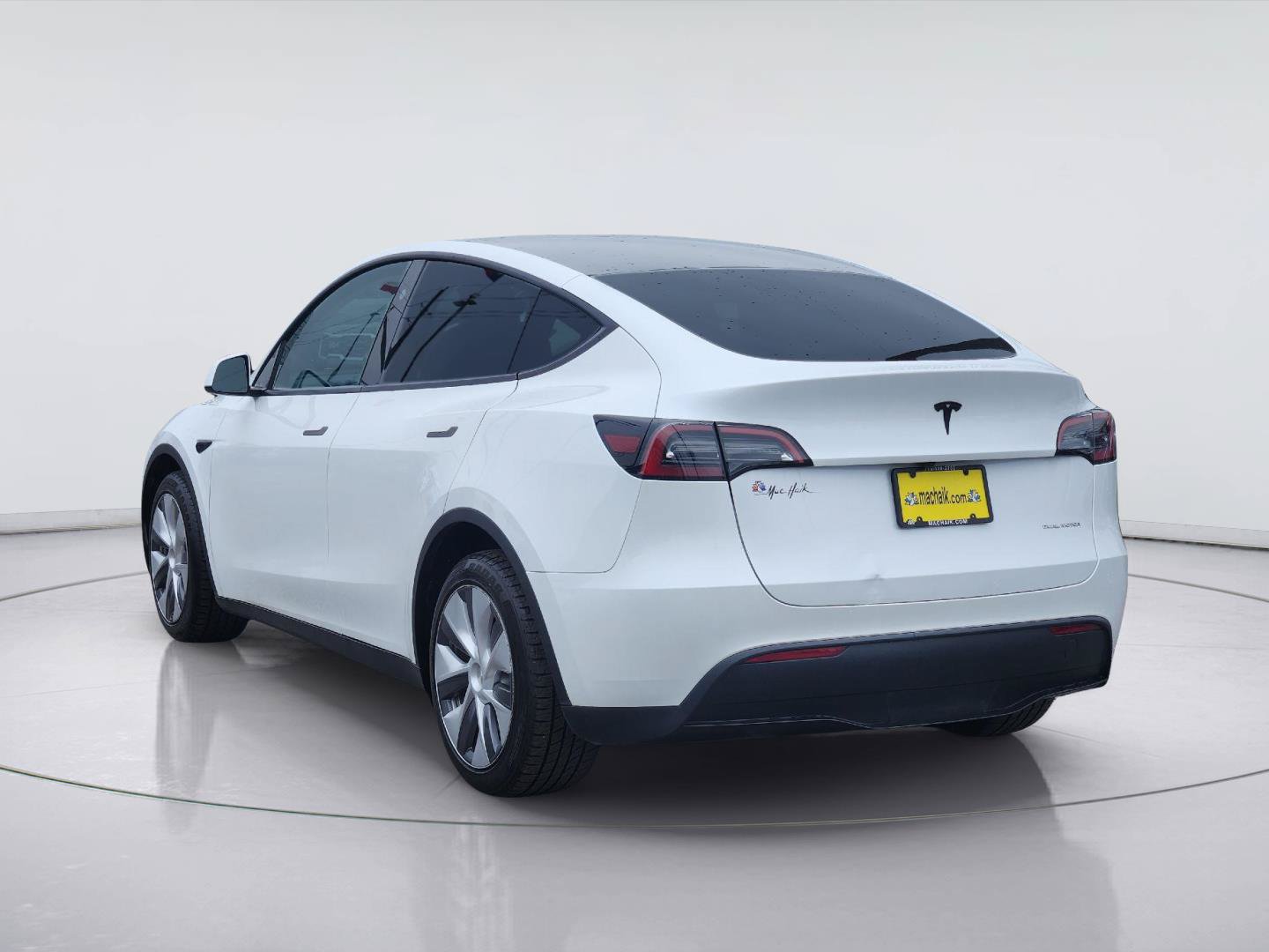 Used 2023 Tesla Model Y Long Range AWD/4WD image 7