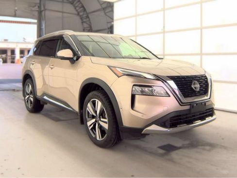 Used 2023 Nissan Rogue Platinum w/ Platinum Premium Package AWD/4WD image 4