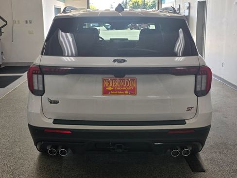 Used 2025 Ford Explorer ST AWD/4WD image 6