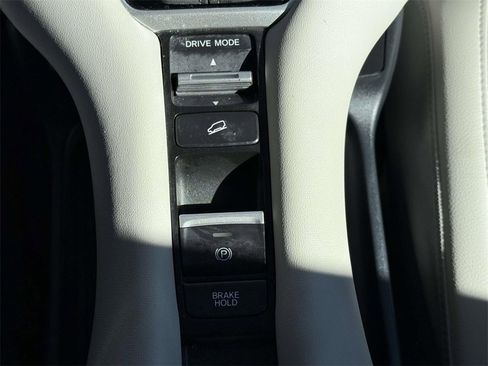 Used 2023 Honda HR-V EX-L image 19