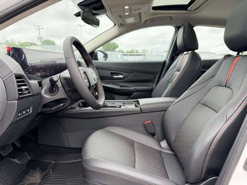 New 2026 Nissan Sentra SR w/ SR Premium Package FWD image 16