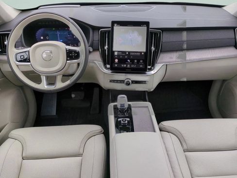 New 2026 Volvo XC90 T8 Ultra w/ Protection Package Premier AWD/4WD image 12