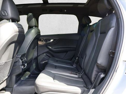 Used 2017 Audi Q7 3.0T Prestige w/ Prestige Package AWD/4WD image 26