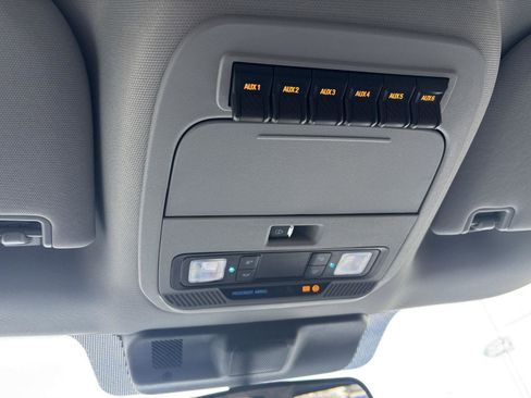 Used 2024 Ford F350 XLT w/ FX4 Off-Road Package image 27