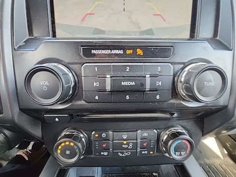 Used 2017 Ford F150 XLT w/ Equipment Group 302A Luxury AWD/4WD image 6