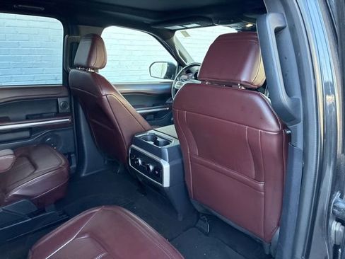 Used 2023 Ford Expedition Limited image 27