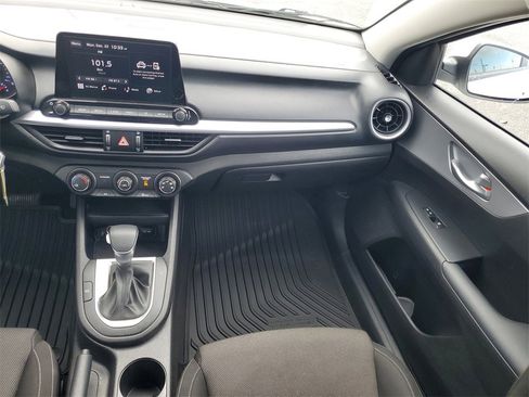 Used 2023 Kia Forte LXS image 26