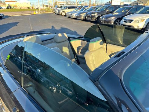 Used 2011 BMW 128i Convertible w/ Sport Pkg image 13