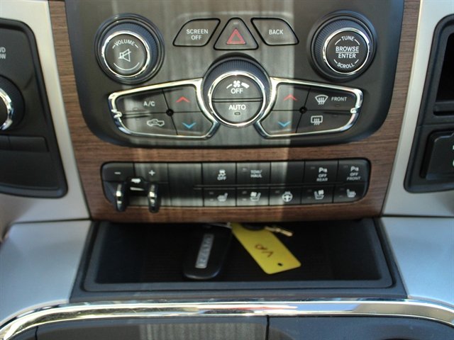 Used 2017 RAM 2500 Laramie w/ Sport Appearance Group AWD/4WD image 22
