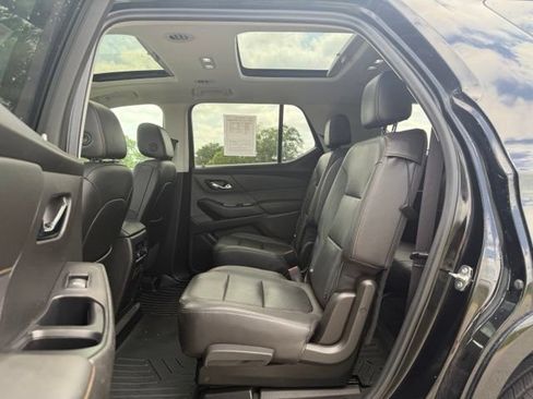 Used 2021 Chevrolet Traverse Premier w/ Redline Edition AWD/4WD image 8