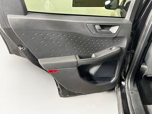 Used 2020 Ford Escape S image 25