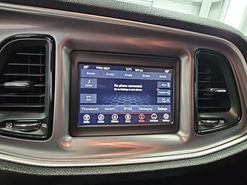 Used 2022 Dodge Challenger R/T image 17