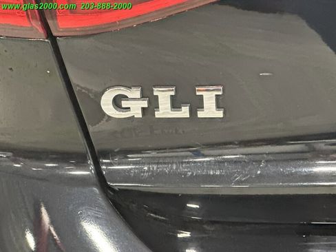Used 2017 Volkswagen Jetta GLI FWD image 21