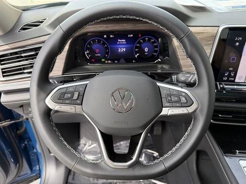 New 2025 Volkswagen Atlas SEL image 23
