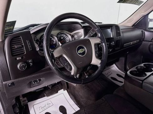 Used 2014 Chevrolet Silverado 2500 LT AWD/4WD image 9