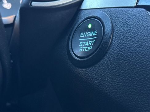 Certified 2021 Ford Escape SE w/ SE Sport Appearance Package image 21