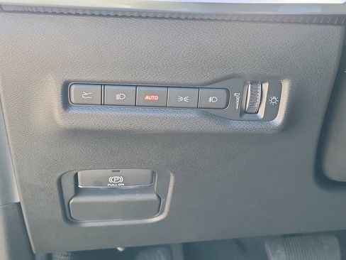 Used 2024 Jeep Wagoneer Launch Edition AWD/4WD image 25