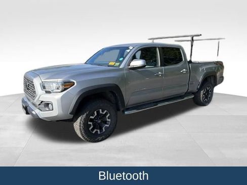 Used 2020 Toyota Tacoma TRD Off-Road w/ Technology Package AWD/4WD image 4